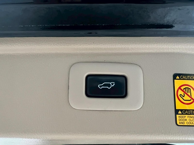 Toyota  ALPHARD 鎵町車業商行 | 新北市汽車商業同業公會｜TACA優良車商聯盟｜中古、二手車買車賣車公會認證保固