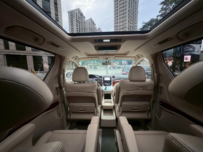 Toyota  ALPHARD 鎵町車業商行 | 新北市汽車商業同業公會｜TACA優良車商聯盟｜中古、二手車買車賣車公會認證保固