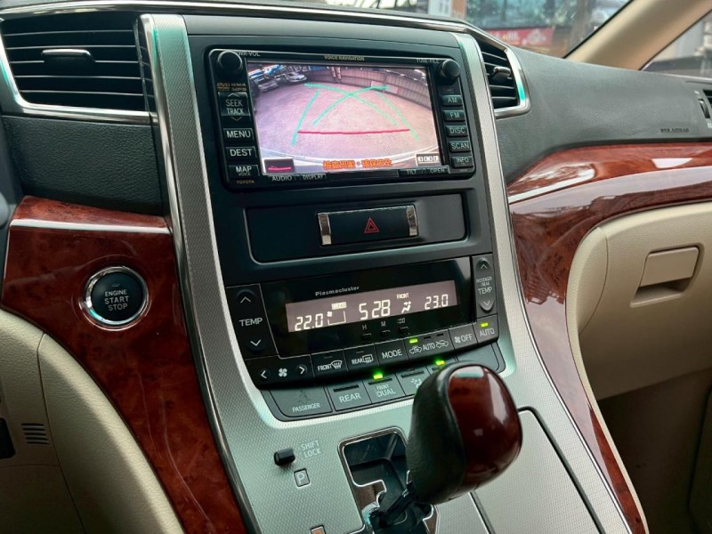 Toyota  ALPHARD 鎵町車業商行 | 新北市汽車商業同業公會｜TACA優良車商聯盟｜中古、二手車買車賣車公會認證保固
