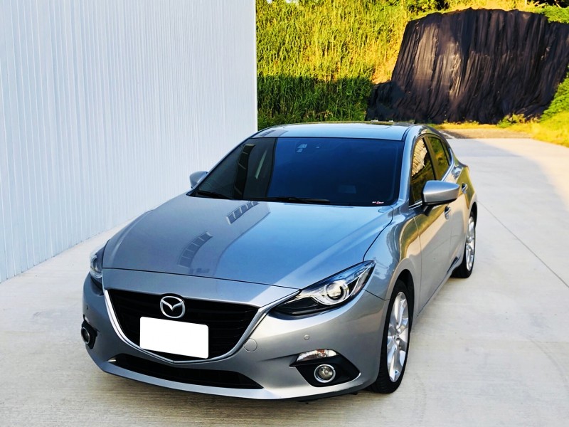 Mazda Mazda3 只要5x萬頂級魂動馬三五門帶回家 新北市汽車商業同業公會 Taca優良車商聯盟 中古 二手車買車賣車公會認證保固