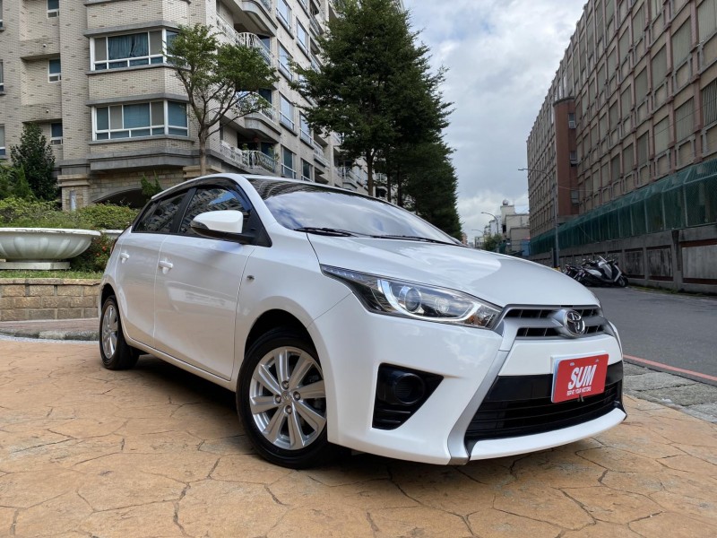 Toyota Yaris 42年指標老店 全車保固 頂級2 0小改款 自用車 保證跑11萬 定速 新北市汽車商業同業公會 Taca優良車商聯盟 中古 二手車買車賣車公會認證保固