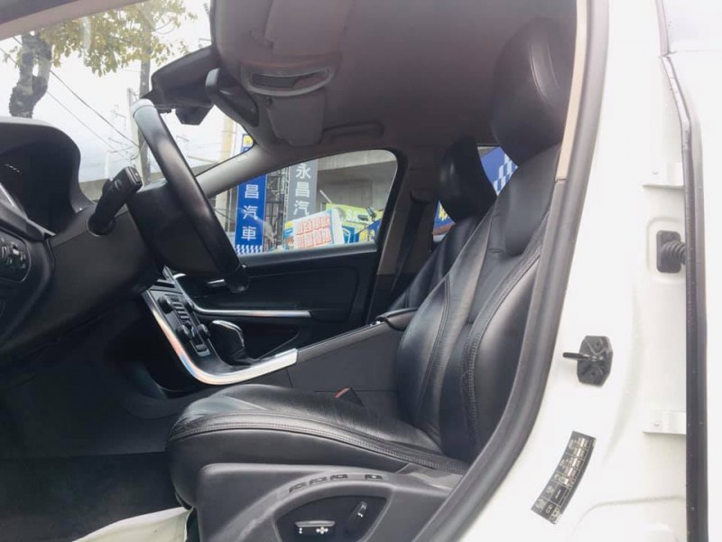 Volvo V60 13年瑞典戰車v60柴油旅行車 新北市汽車商業同業公會 Taca優良車商聯盟 中古 二手車買車賣車公會認證保固