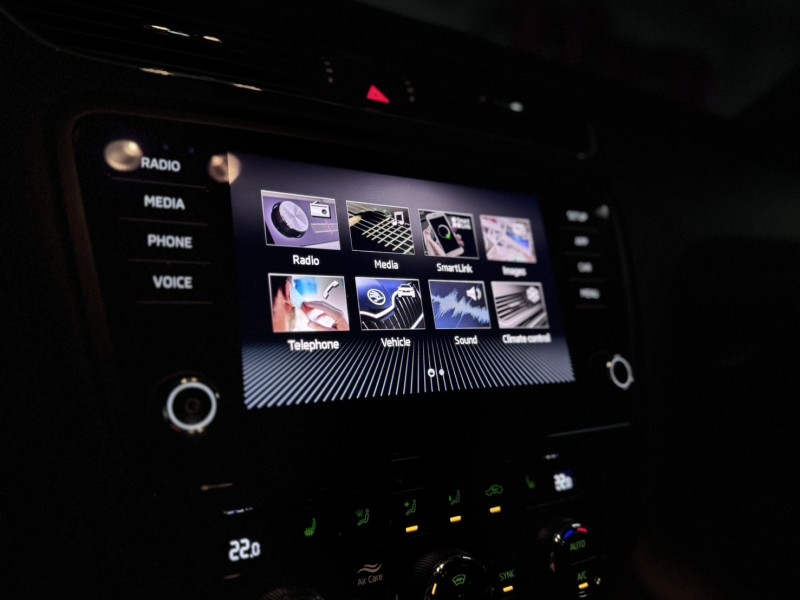 Skoda  Octaiva OCTAVIA COMBI RS版 2.0 | 新北市汽車商業同業公會｜TACA優良車商聯盟｜中古、二手車買車賣車公會認證保固