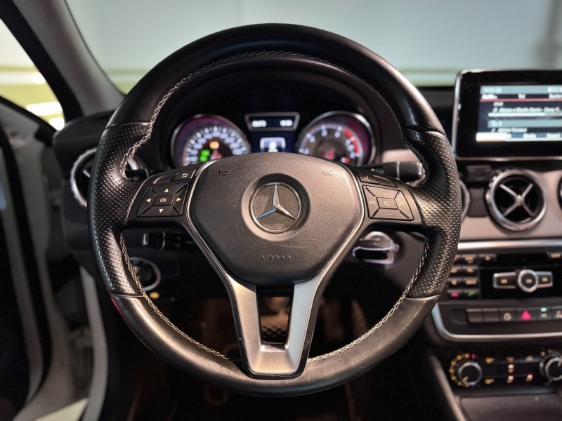 Mercedes-Benz/賓士   GLA-CLASS  GLA200 GLA200 | 新北市汽車商業同業公會｜TACA優良車商聯盟｜中古、二手車買車賣車公會認證保固