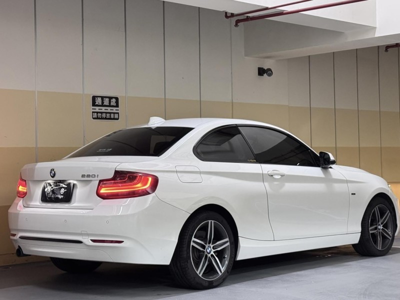 BMW/ 寶馬  2 SERIES  220i 最好入手的雙門跑車 BMW 220i | 新北市汽車商業同業公會｜TACA優良車商聯盟｜中古、二手車買車賣車公會認證保固
