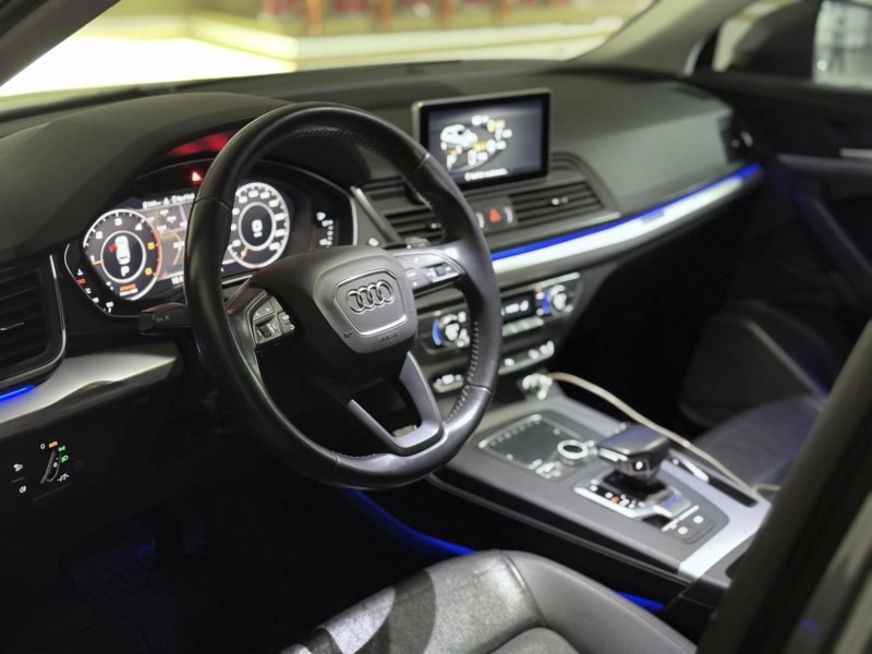 Audi  Q5 小改款 2017 Q5 35TDI柴油 | 新北市汽車商業同業公會｜TACA優良車商聯盟｜中古、二手車買車賣車公會認證保固