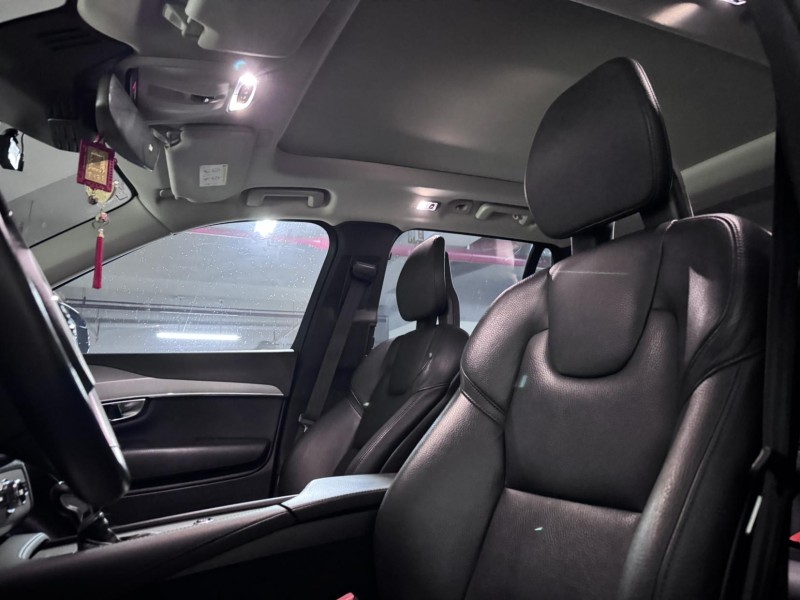 Volvo  XC90 七人座 XC90 | 新北市汽車商業同業公會｜TACA優良車商聯盟｜中古、二手車買車賣車公會認證保固
