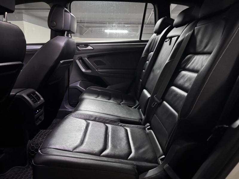 Volkswagen 福斯  Tiguan 七人座 地瓜 R-LINE版 | 新北市汽車商業同業公會｜TACA優良車商聯盟｜中古、二手車買車賣車公會認證保固