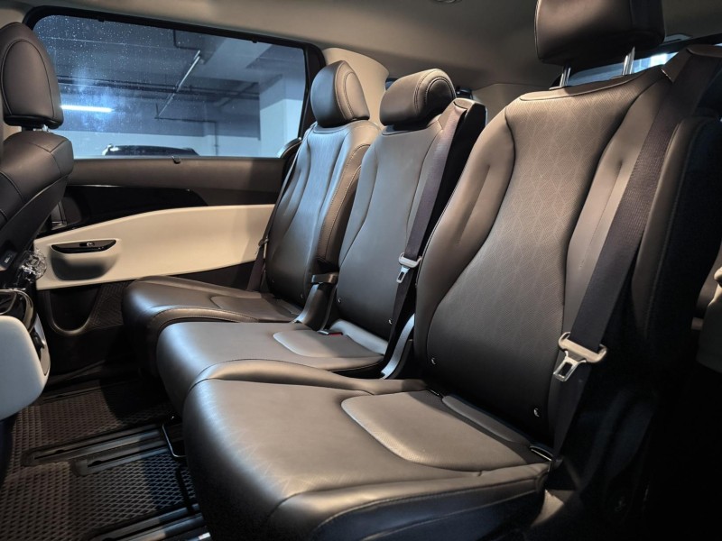 Kia  Carnival KIA CARNIVAL 豪華八人座 | 新北市汽車商業同業公會｜TACA優良車商聯盟｜中古、二手車買車賣車公會認證保固