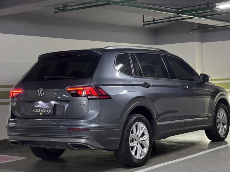 Volkswagen 福斯  Tiguan 七人座 地瓜 330TSI 2.0 | 新北市汽車商業同業公會｜TACA優良車商聯盟｜中古、二手車買車賣車公會認證保固