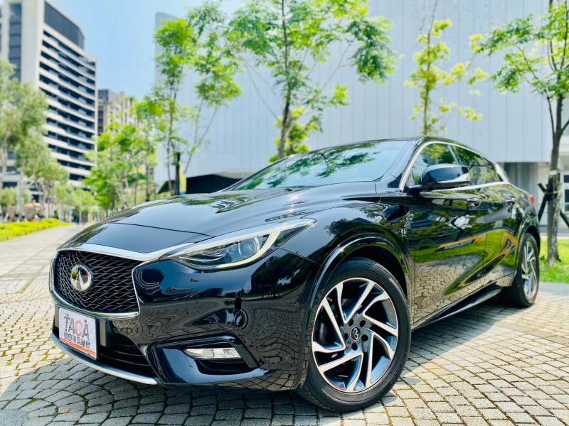 Infiniti  Q30 2016年 Infiniti Q30 Sport 黑色 2.0L  | 新北市汽車商業同業公會｜TACA優良車商聯盟｜中古、二手車買車賣車公會認證保固