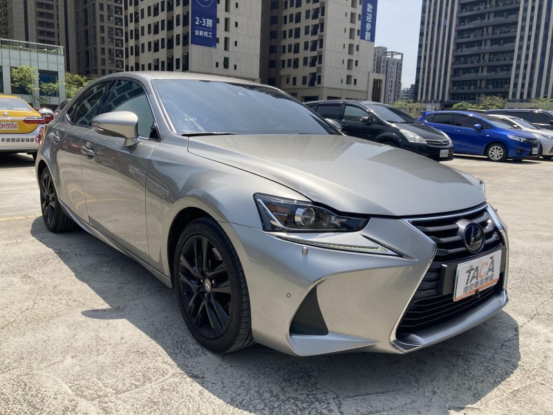 Lexus  IS IS300(IS200T) 原廠多媒體影音 ACC 盲點偵測 原廠鋁圈 | 新北市汽車商業同業公會｜TACA優良車商聯盟｜中古、二手車買車賣車公會認證保固