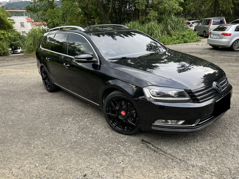 Volkswagen 福斯  Passat 新北市汽車公會保證 2012年領牌PASSAT旅行車.內外如新.省油況佳 | 新北市汽車商業同業公會｜TACA優良車商聯盟｜中古、二手車買車賣車公會認證保固