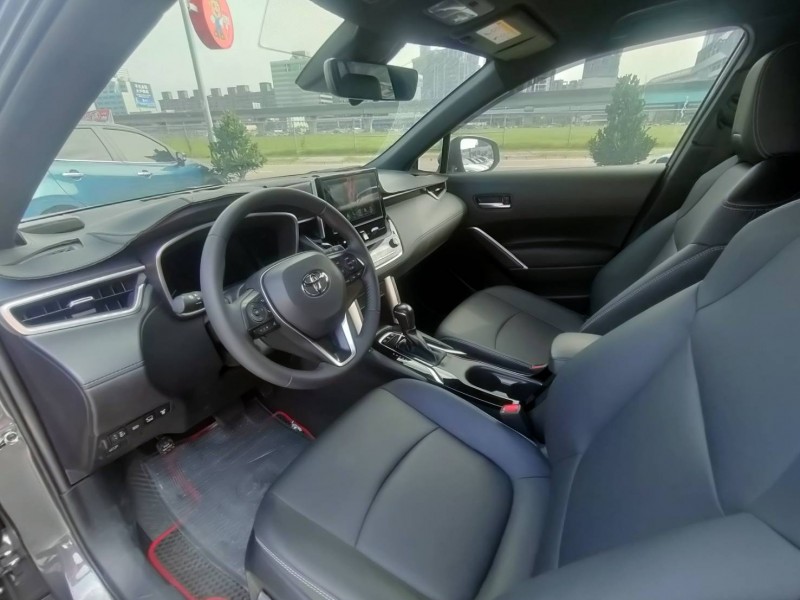Toyota  Corolla Cross 認證車21年型旗艦油電版Acc360環景 原廠導航電動椅 腳踢尾門 摸門 盲點 原鈑件 | 新北市汽車商業同業公會｜TACA優良車商聯盟｜中古、二手車買車賣車公會認證保固