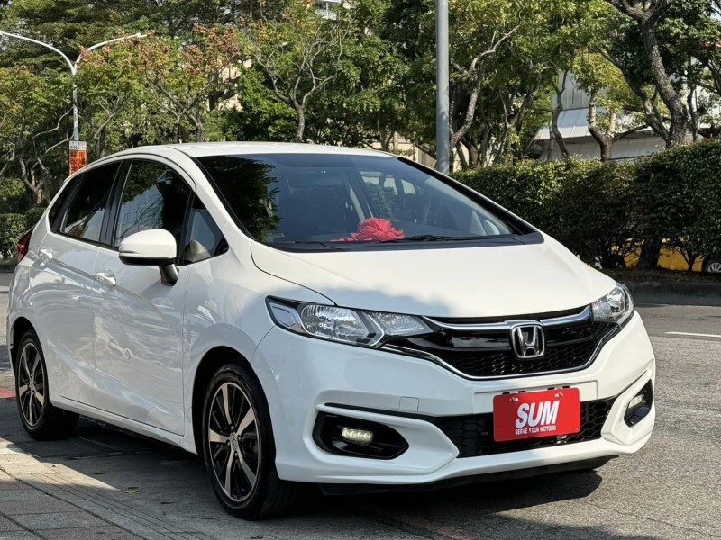 Honda  FIT 金鑽店~FIT 1.5頂級S版 ㄧ手車 里程保證6萬多公里 循跡防滑 胎壓監控 斜坡起步輔助 6安 免鑰啟動車門鎖 定速 恆溫空調 換檔撥片 原廠多功能大螢幕等多項配備！ | 新北市汽車商業同業公會｜TACA優良車商聯盟｜中古、二手車買車賣車公會認證保固