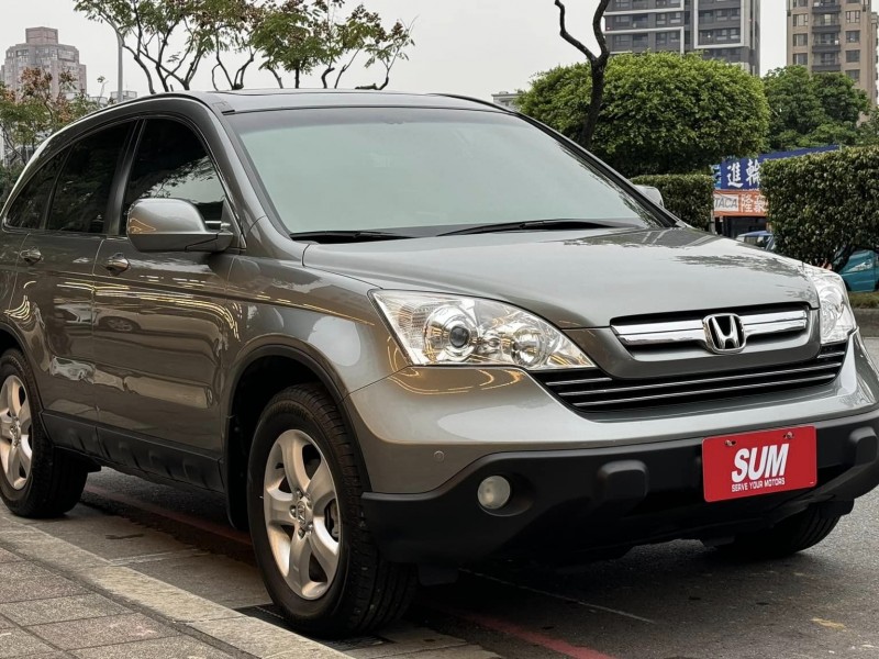 Honda  CR-V 金鑽店~CR-V 2.0 灰 便宜的又好開的休旅車來囉！里程保證 車況超優 上山 環島 不是問題 適合家庭出遊的休旅車！ | 新北市汽車商業同業公會｜TACA優良車商聯盟｜中古、二手車買車賣車公會認證保固