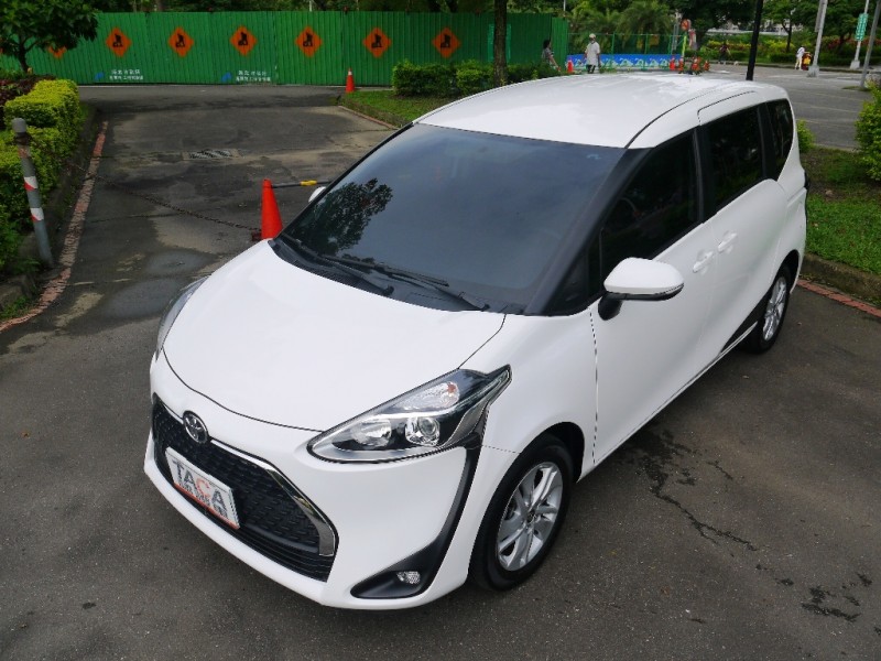 Toyota  SIENTA 我的類休旅 | 新北市汽車商業同業公會｜TACA優良車商聯盟｜中古、二手車買車賣車公會認證保固