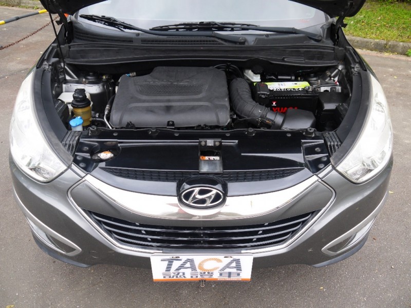 Hyundai  IX 35 2014型式2.0L柴油 4WD | 新北市汽車商業同業公會｜TACA優良車商聯盟｜中古、二手車買車賣車公會認證保固