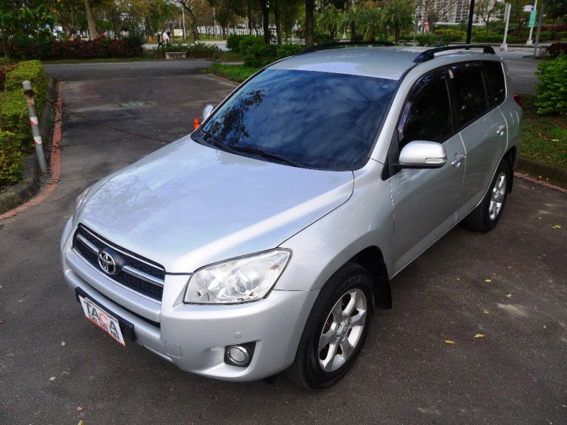 Toyota  RAV4 2011型式  2.4 E版 | 新北市汽車商業同業公會｜TACA優良車商聯盟｜中古、二手車買車賣車公會認證保固