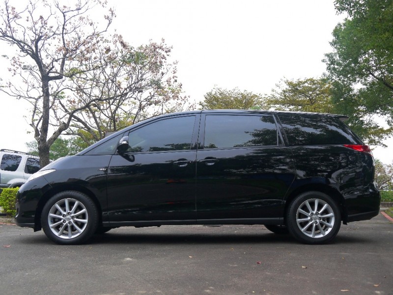 Toyota  Previa 2.4L頂級全景天窗7速手自排 | 新北市汽車商業同業公會｜TACA優良車商聯盟｜中古、二手車買車賣車公會認證保固