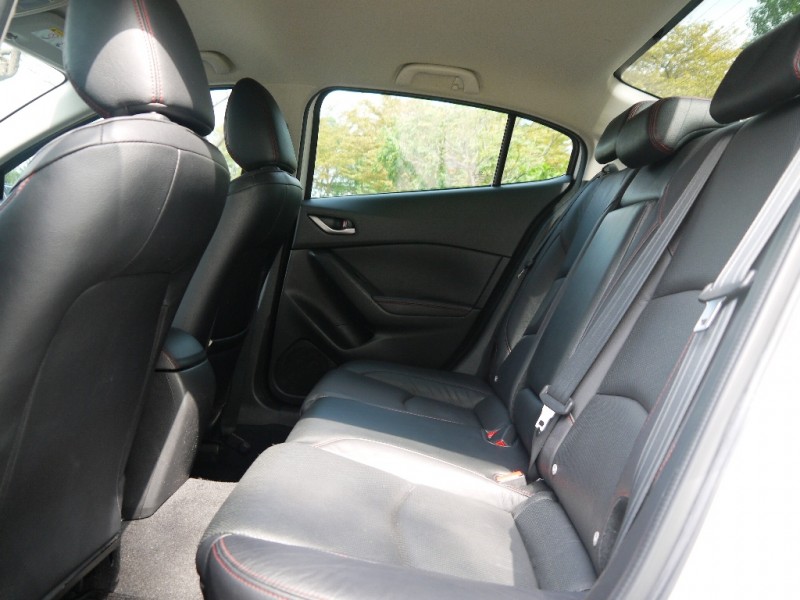 Mazda  Mazda3 魂動馬3 IKey.影音4D | 新北市汽車商業同業公會｜TACA優良車商聯盟｜中古、二手車買車賣車公會認證保固