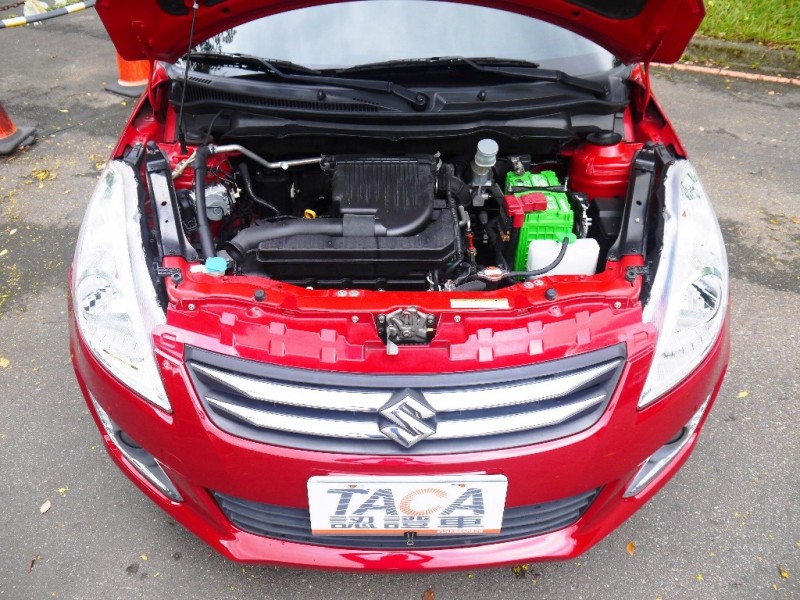 Suzuki  SWIFT 僅跑2萬.耀眼的璀璨紅 | 新北市汽車商業同業公會｜TACA優良車商聯盟｜中古、二手車買車賣車公會認證保固