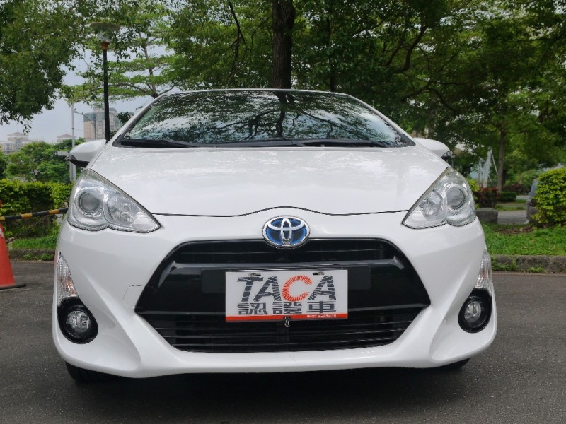 Toyota  Prius C 就是要省油 | 新北市汽車商業同業公會｜TACA優良車商聯盟｜中古、二手車買車賣車公會認證保固