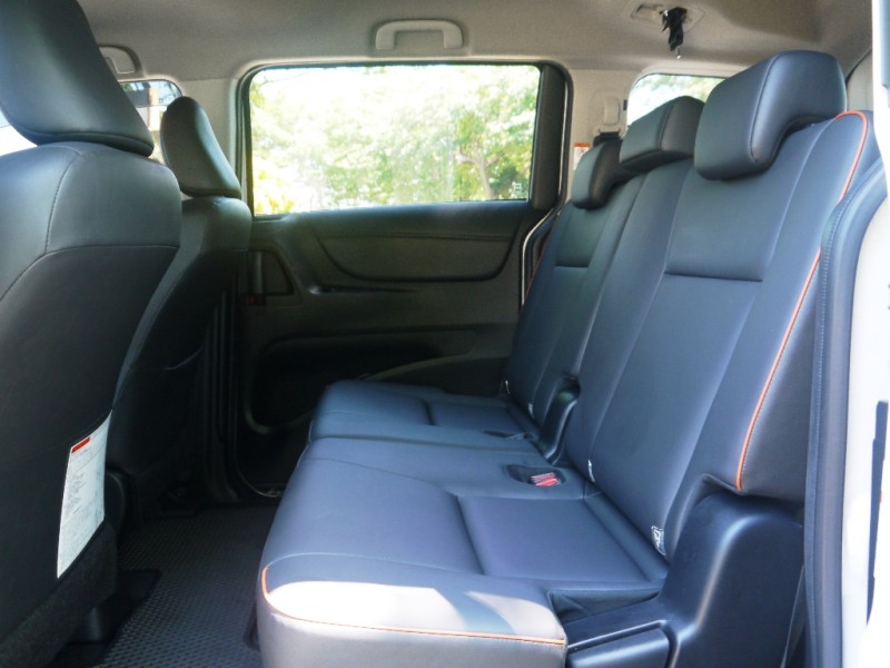 Toyota  SIENTA SIENTA  1.8L 5人座 | 新北市汽車商業同業公會｜TACA優良車商聯盟｜中古、二手車買車賣車公會認證保固