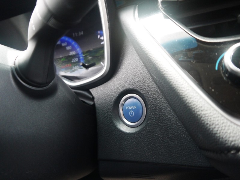 Toyota  Altis 正2021年 新車原廠保固中 | 新北市汽車商業同業公會｜TACA優良車商聯盟｜中古、二手車買車賣車公會認證保固