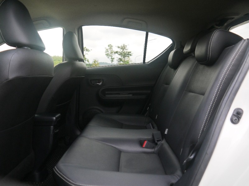 Toyota  Prius C 2019年最省油的油電車  | 新北市汽車商業同業公會｜TACA優良車商聯盟｜中古、二手車買車賣車公會認證保固