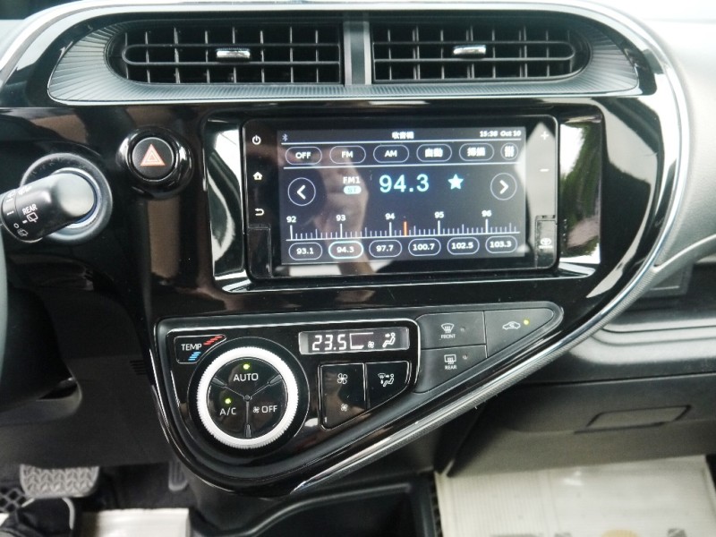 Toyota  Prius C 2019年最省油的油電車  | 新北市汽車商業同業公會｜TACA優良車商聯盟｜中古、二手車買車賣車公會認證保固