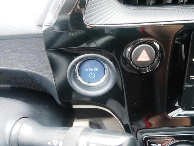 Toyota  Prius C 2019年最省油的油電車 | 新北市汽車商業同業公會｜TACA優良車商聯盟｜中古、二手車買車賣車公會認證保固