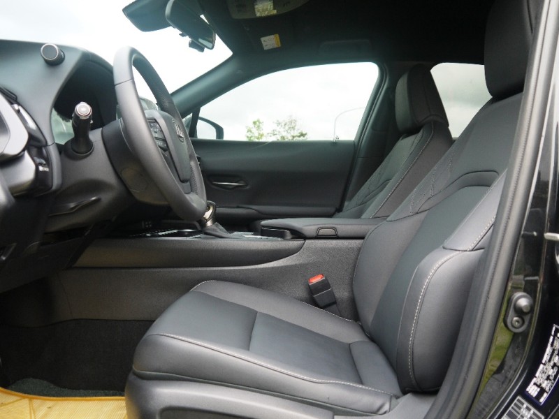 Lexus  UX250h 正2023年  UX250h | 新北市汽車商業同業公會｜TACA優良車商聯盟｜中古、二手車買車賣車公會認證保固