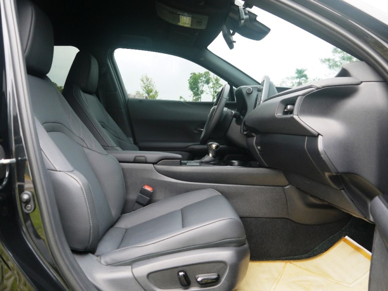 Lexus  UX250h 正2023年  UX250h | 新北市汽車商業同業公會｜TACA優良車商聯盟｜中古、二手車買車賣車公會認證保固