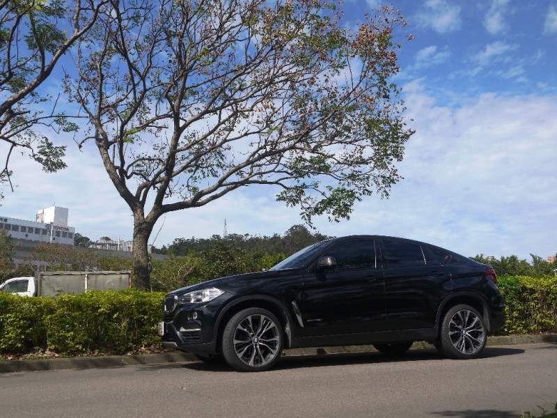 BMW/ 寶馬  X6 SERIES  X6 xDrive30d 正2017年 X6 xDrive30d | 新北市汽車商業同業公會｜TACA優良車商聯盟｜中古、二手車買車賣車公會認證保固