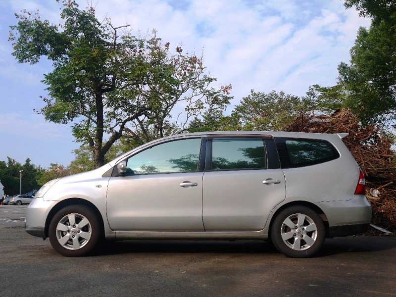 Nissan  Grand Livina 稀有Grand Livina 1.8 L | 新北市汽車商業同業公會｜TACA優良車商聯盟｜中古、二手車買車賣車公會認證保固
