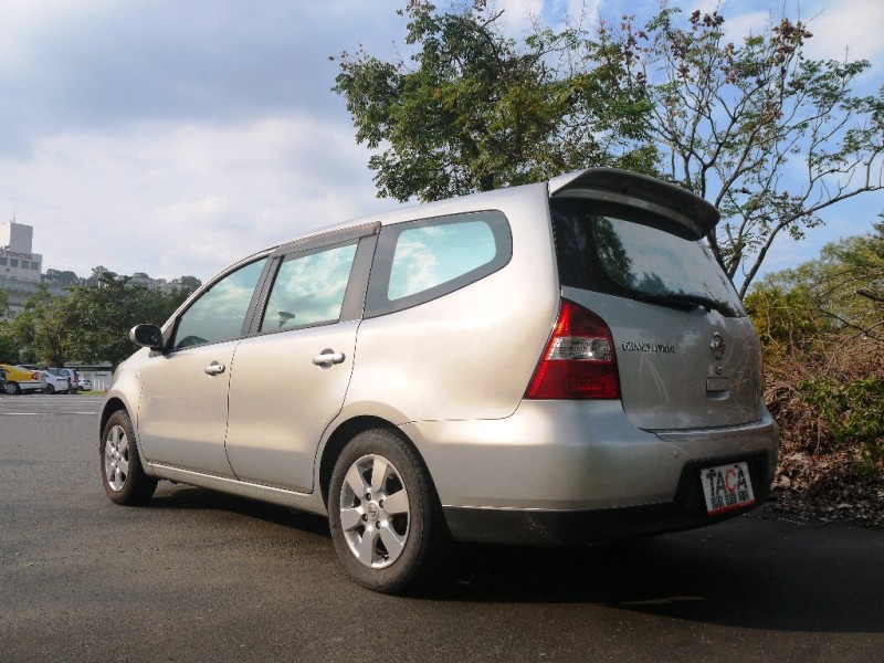 Nissan  Grand Livina 稀有Grand Livina 1.8 L | 新北市汽車商業同業公會｜TACA優良車商聯盟｜中古、二手車買車賣車公會認證保固