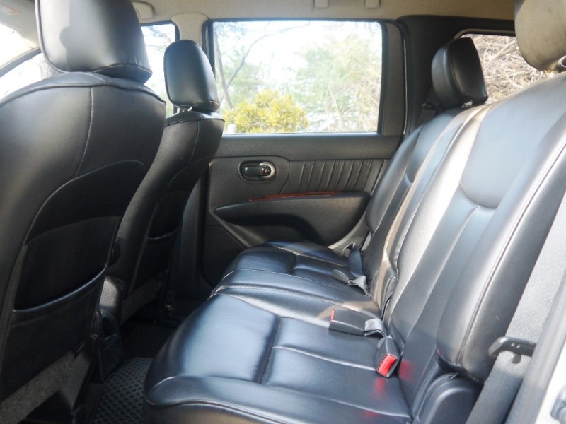Nissan  Grand Livina 稀有Grand Livina 1.8 L | 新北市汽車商業同業公會｜TACA優良車商聯盟｜中古、二手車買車賣車公會認證保固