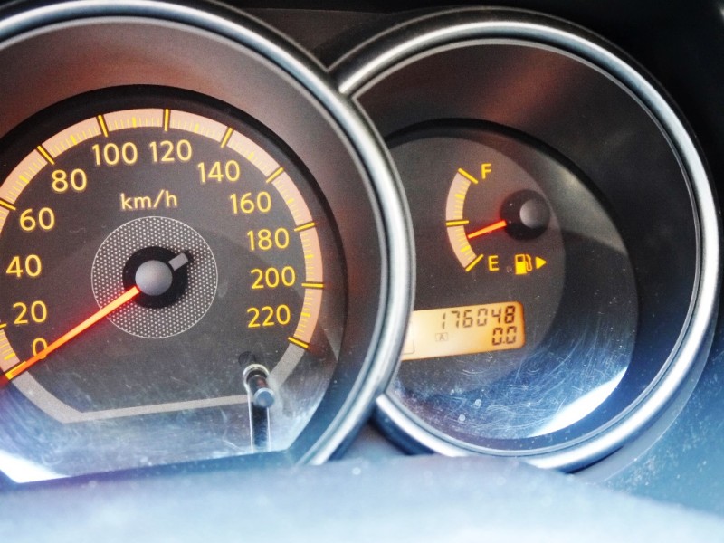 Nissan  Grand Livina 稀有Grand Livina 1.8 L | 新北市汽車商業同業公會｜TACA優良車商聯盟｜中古、二手車買車賣車公會認證保固