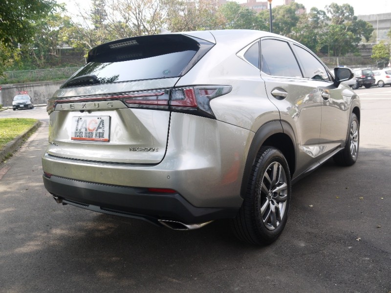 Lexus  NX 2017型式 NX200T | 新北市汽車商業同業公會｜TACA優良車商聯盟｜中古、二手車買車賣車公會認證保固