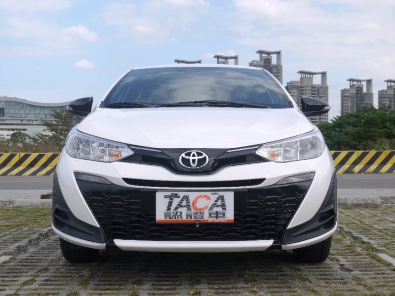 Toyota  Yaris 正2021年 大鴨 | 新北市汽車商業同業公會｜TACA優良車商聯盟｜中古、二手車買車賣車公會認證保固