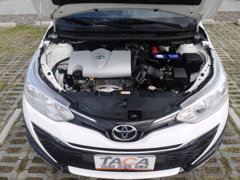Toyota  Yaris 正2021年 大鴨 | 新北市汽車商業同業公會｜TACA優良車商聯盟｜中古、二手車買車賣車公會認證保固