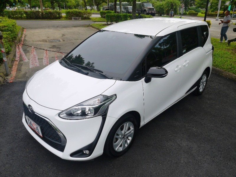 Toyota  SIENTA 正2022年 新車原廠保固中 | 新北市汽車商業同業公會｜TACA優良車商聯盟｜中古、二手車買車賣車公會認證保固