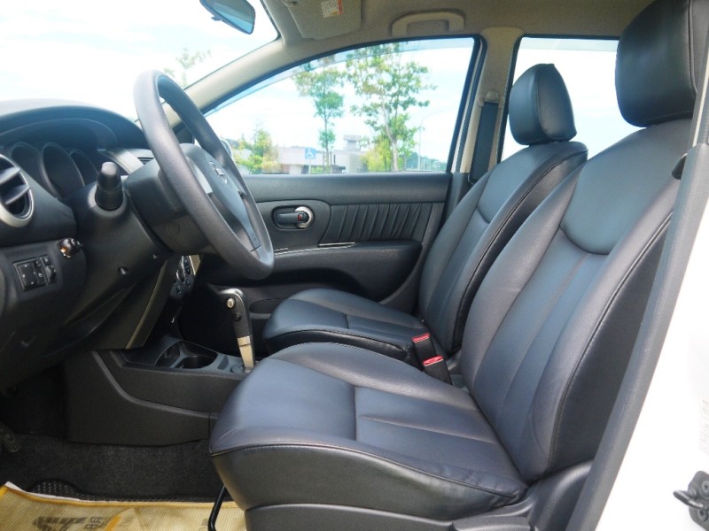 Nissan  Livina 正2012年 放架.恆溫版本 | 新北市汽車商業同業公會｜TACA優良車商聯盟｜中古、二手車買車賣車公會認證保固