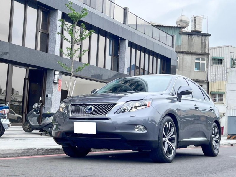 Lexus  RX 跑少 油電 原版件 無待修 | 新北市汽車商業同業公會｜TACA優良車商聯盟｜中古、二手車買車賣車公會認證保固