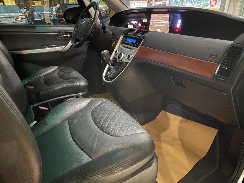 Luxgen  7 MPV 幸福最大的分母MPV7人座跑少有環景 | 新北市汽車商業同業公會｜TACA優良車商聯盟｜中古、二手車買車賣車公會認證保固