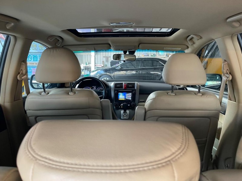 Honda  CR-V CP值超高CRV | 新北市汽車商業同業公會｜TACA優良車商聯盟｜中古、二手車買車賣車公會認證保固