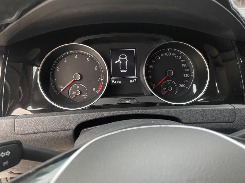 Volkswagen 福斯  Golf 最安全5門大空間小車省油省稅金 | 新北市汽車商業同業公會｜TACA優良車商聯盟｜中古、二手車買車賣車公會認證保固