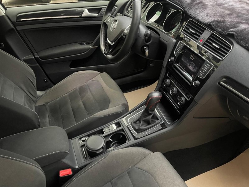 Volkswagen 福斯  Golf 最安全5門大空間小車省油省稅金 | 新北市汽車商業同業公會｜TACA優良車商聯盟｜中古、二手車買車賣車公會認證保固