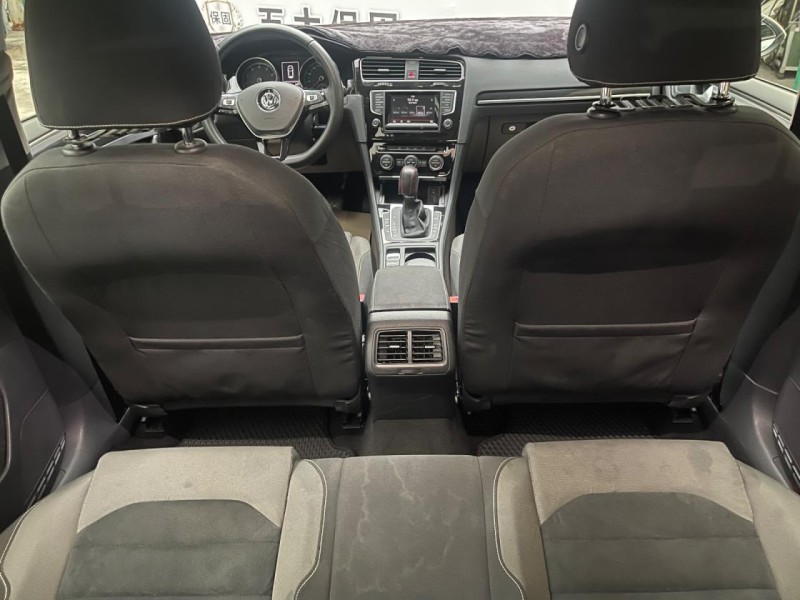 Volkswagen 福斯  Golf 最安全5門大空間小車省油省稅金 | 新北市汽車商業同業公會｜TACA優良車商聯盟｜中古、二手車買車賣車公會認證保固